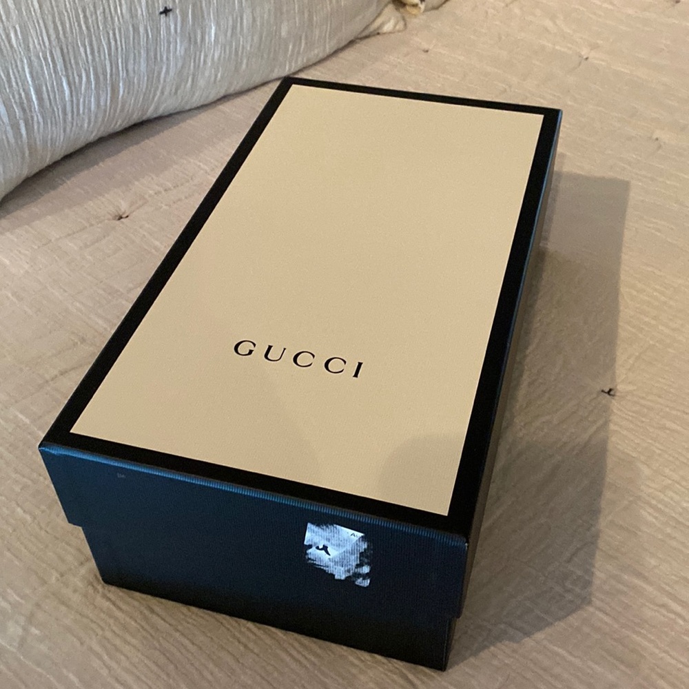 Gucci shoe box in percent condition…